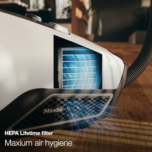 Vacuum cleaner with HEPA filter for maximum air hygiene.